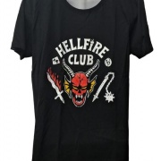 Polera Stranger Things (Hellfire Club)